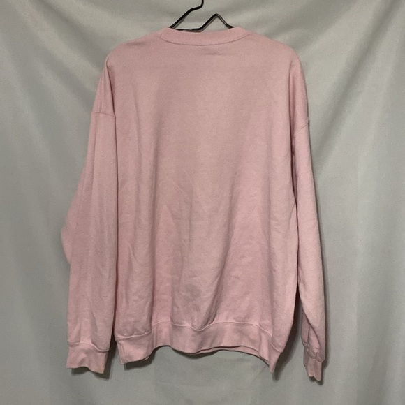 HAVE A MERRY SWIFTMAS DESIGN WO SIZE XL Gildan Pink Heavy Blend Sweatshirt. EUC - Picture 8 of 9